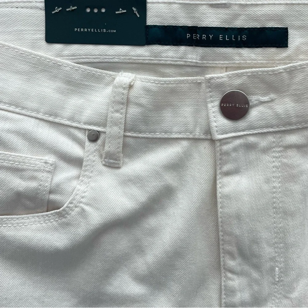 NWT Perry Ellis White Men’s Slim Fit Straight Leg Low Rise Stretch Jeans 32x32